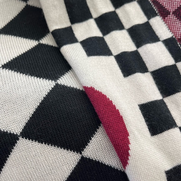 Colorful Geometric Patterned Cardigan - Picture 7 of 8